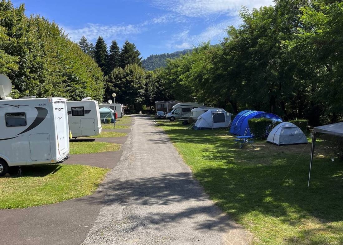 Caravaneige Les Clarines *** — Area da campeggio in La Bourboule