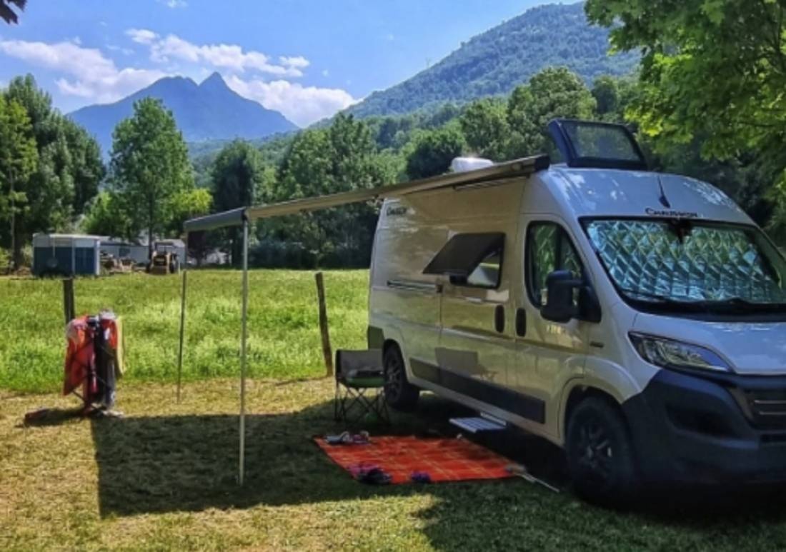 Camping Les Frenes *** — Місце для кемпінгу in Lau-Balagnas