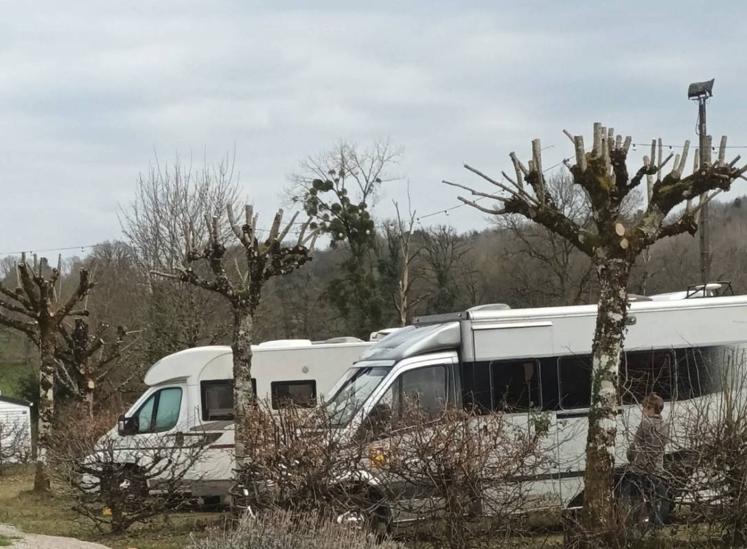 Camping Baroudeurs *** — Camping Site in Lagraulière