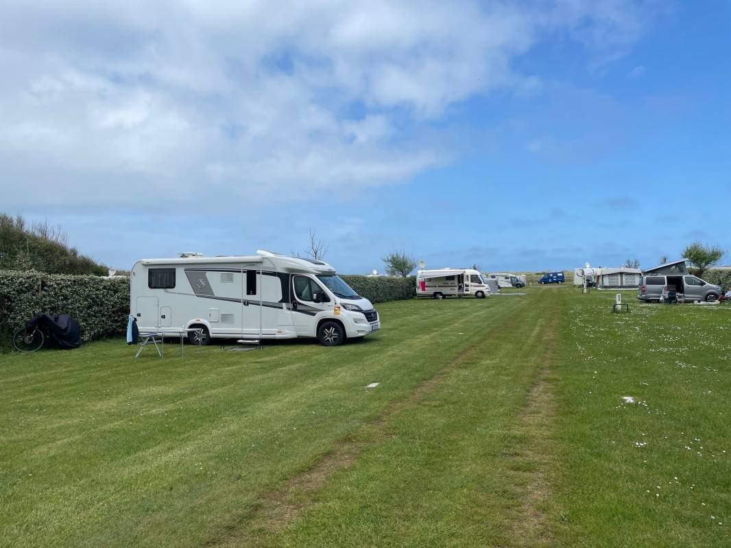 Camping municipal Canadian Scottish** — Kemp in Graye-sur-Mer / Normandie