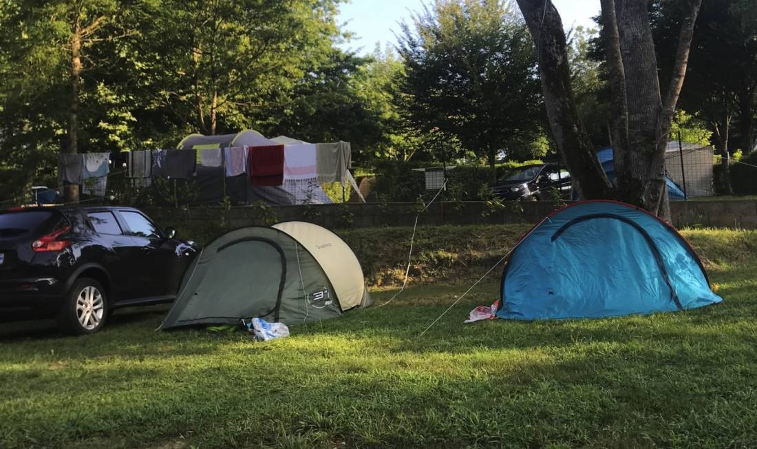 Camping Le Ruisseau *** — Kamp yeri in Saint-André-de-Seignanx