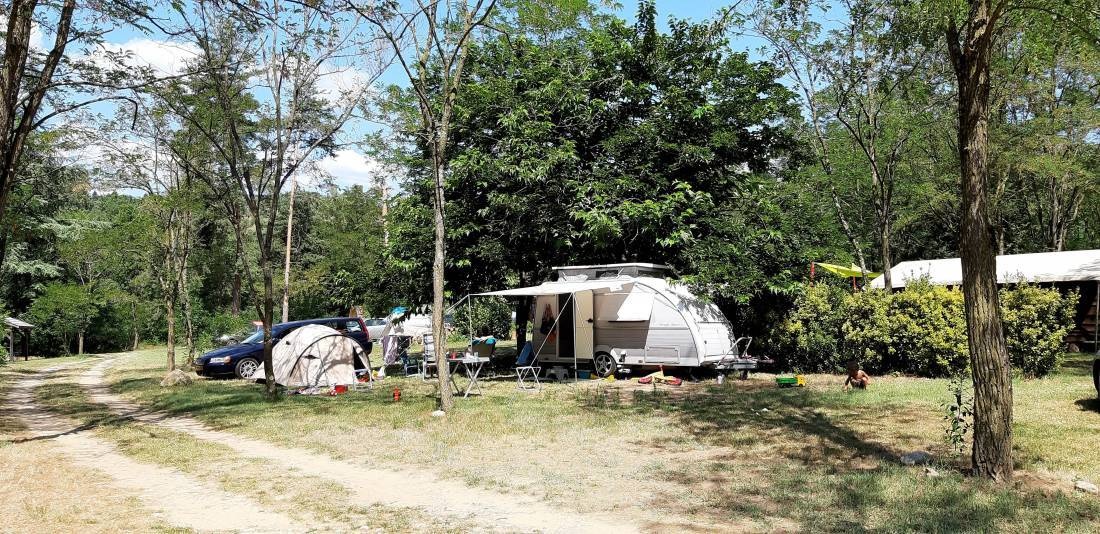 Camping Le Viaduc *** — Campingplats in Arlebosc