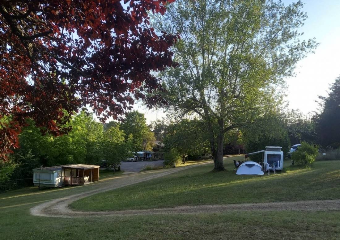 Camping Les Cimes du Périgord — 露营地 in Saint-André-d'Allas