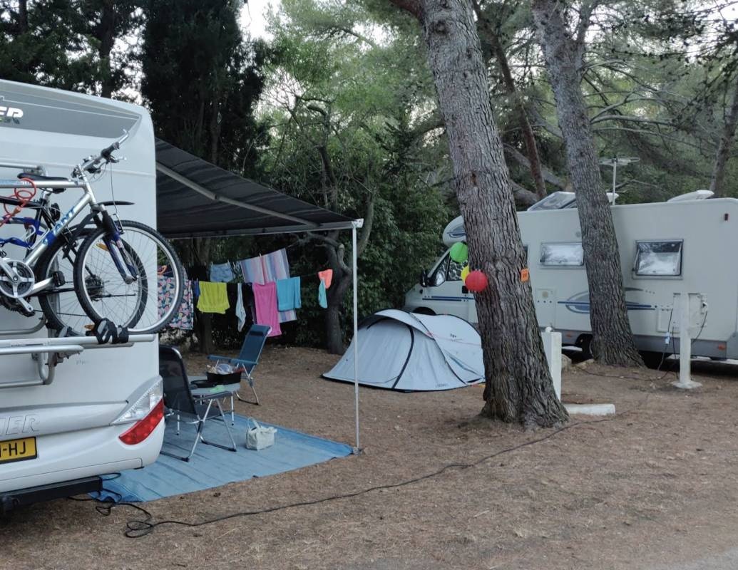 Camping le Beau Veze **** — Campingplass in Carqueiranne / Provence-Alpes-Côte d'Azur