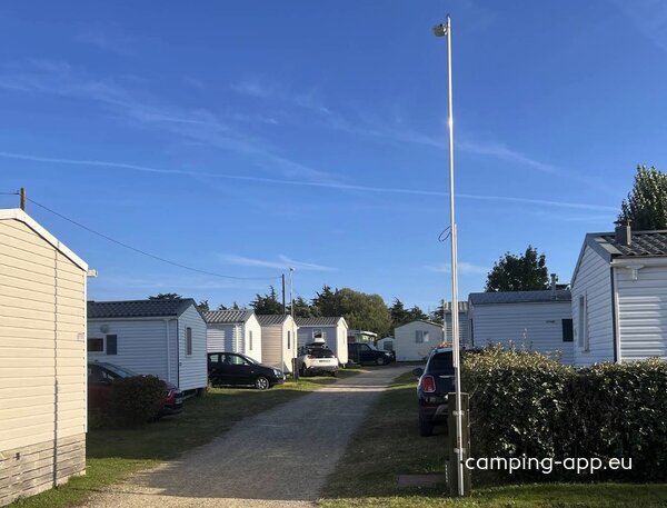Camping Eden Villages La Pointe Saint-Gildas *** — Photo 2