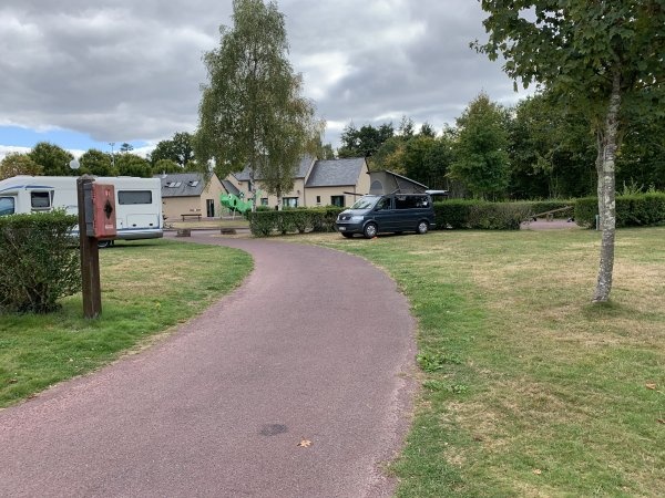 Camping Municipal de Paimpont - Brocéliande — Campingplads in Paimpont / Bretagne