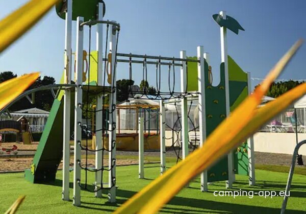Camping de l'Auzance *** — Foto 2