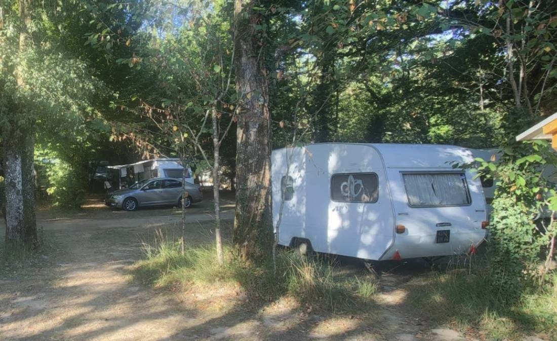 Domaine Naturiste de Chaudeau *** (Naturisten Camping) — Campingplass in Saint-Géraud-de-Corps