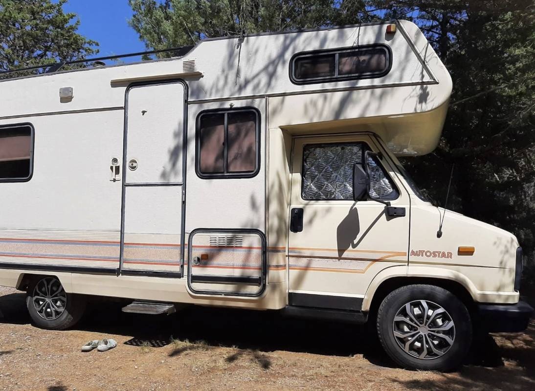 Terre de Soleil (Naturisten Camping) — Camping in Pinet