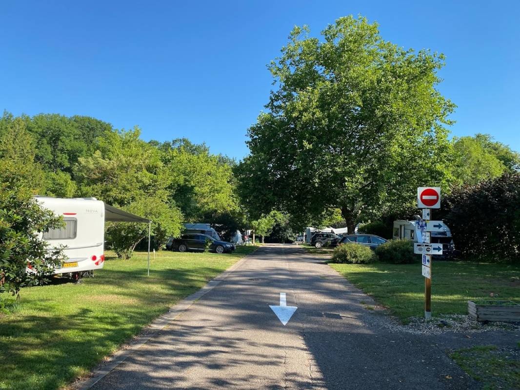 Camping Parc du Château — Campingplats in Épinal