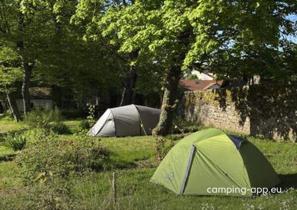 Camping Domaine du Château-Epinal ** — Photo 4