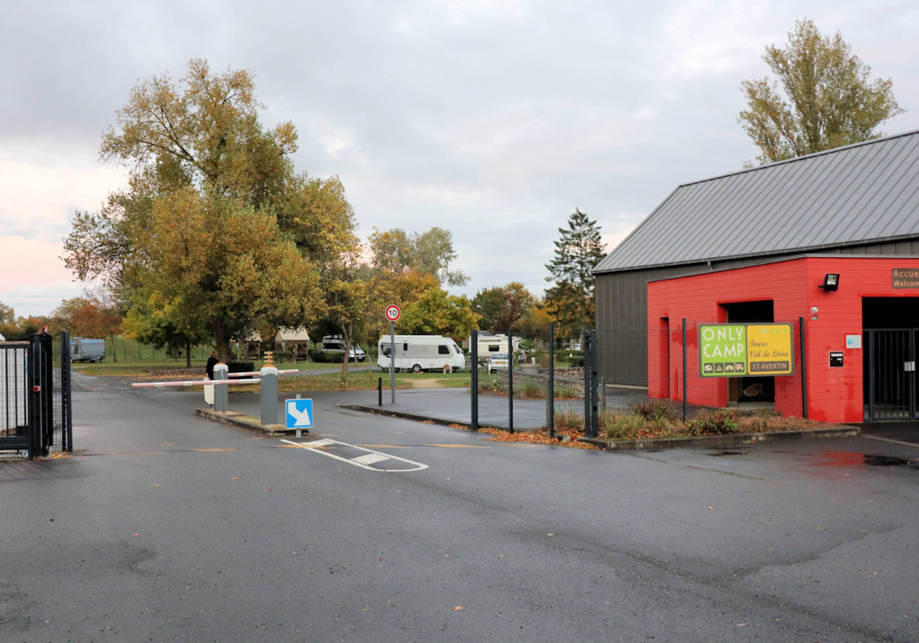 Camping Onlycamp Tours Loire Valley — 露营地 in Saint-Avertin