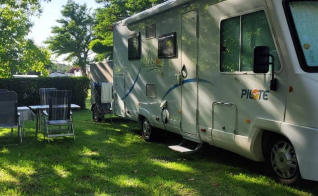 Camping Le Relax *** — Campingplass in Breuillet / Nouvelle-Aquitaine