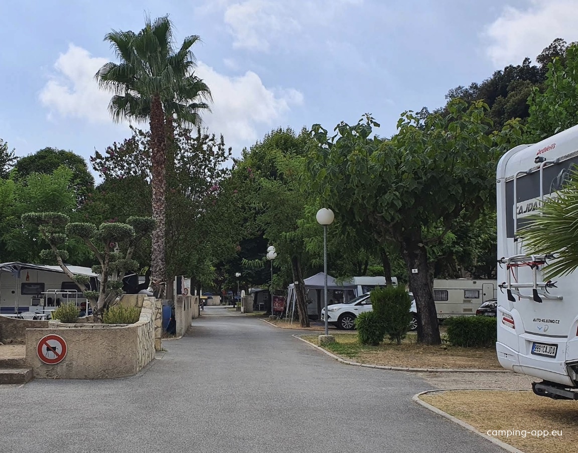Camping La Rivière ** — Campingplatz in Cagnes-sur-Mer 