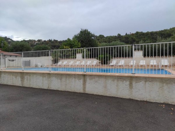 Camping La Rivière ** — Photo 2