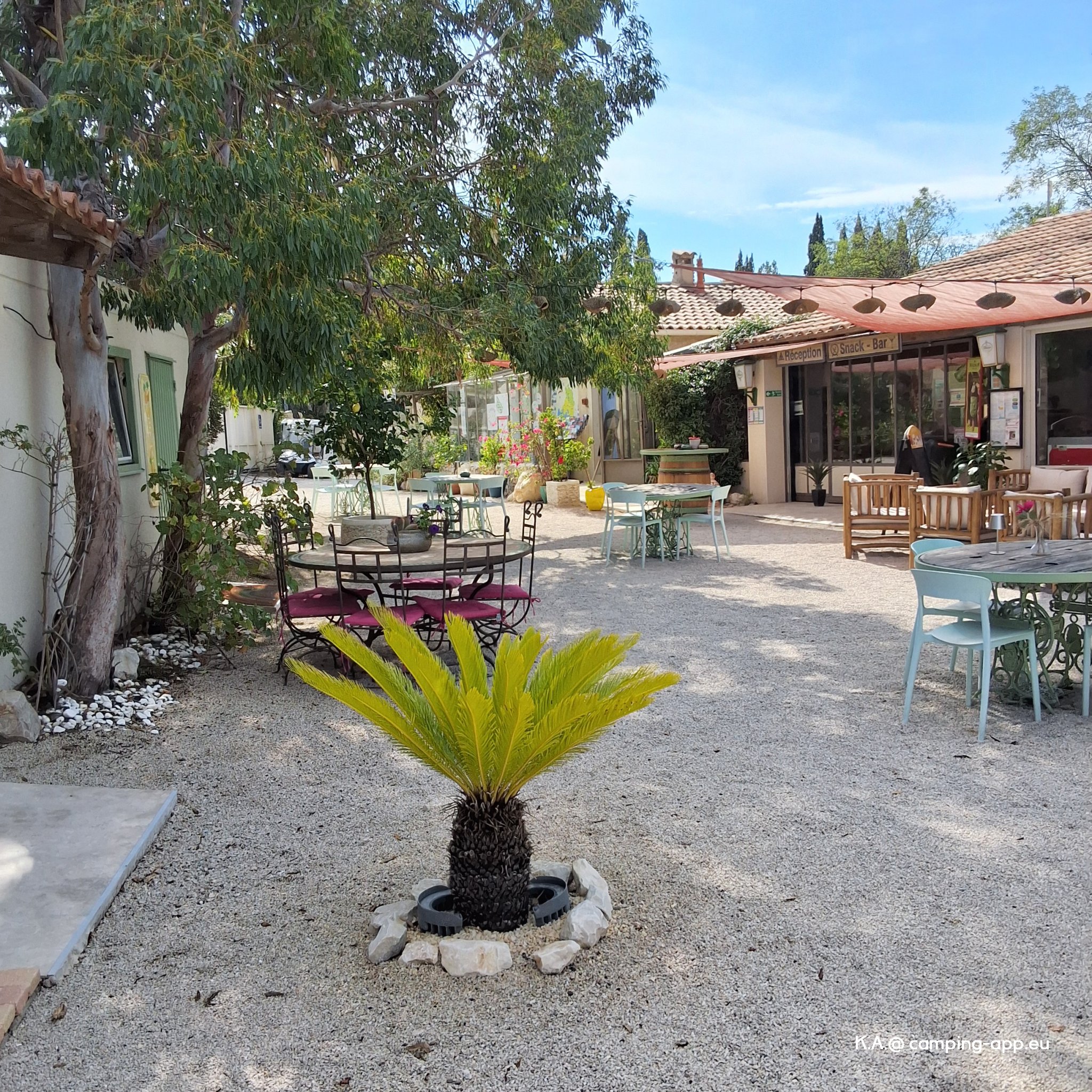 Camping La Roquette — Foto 2