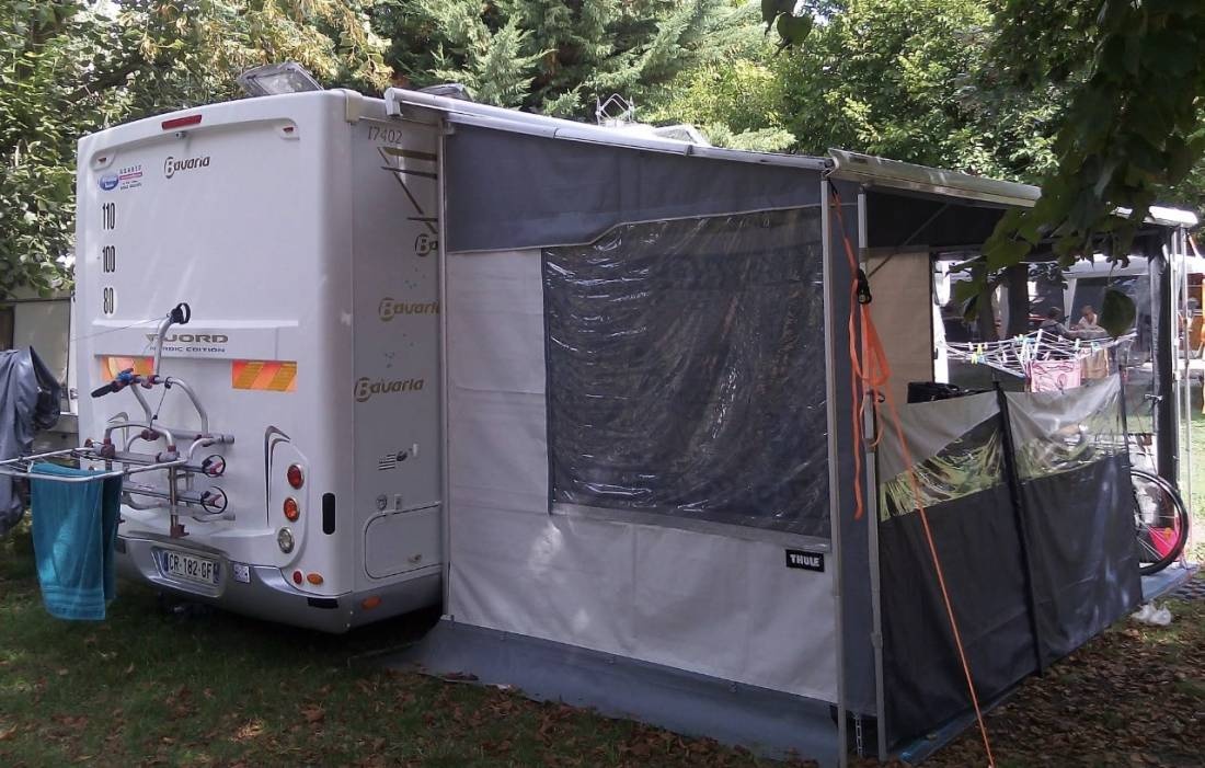 Camping de la Tour — Kamp yeri in Embrun