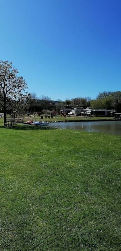 Camping Tuilerie — Kemp in Vic-sur-Seille / Grand Est