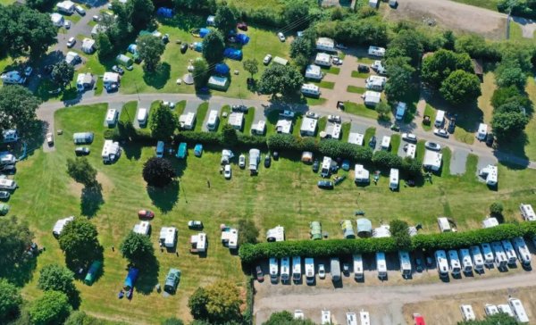 Colchester Holiday Park — Photo 2