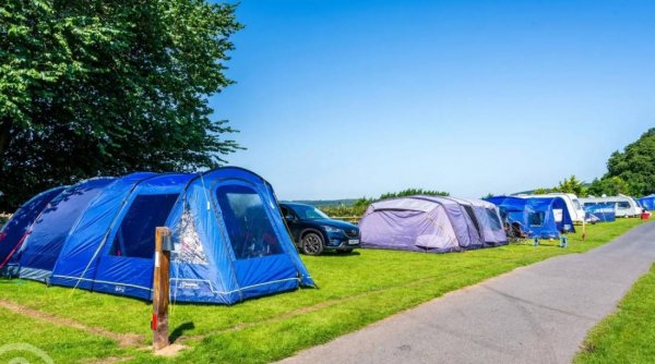 Cofton Holidays Campsite, Devon — Photo 3