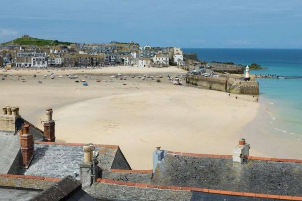 Treverven Touring Caravan & Camping Site — Photo 2