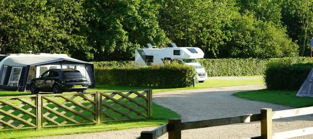 Cotswold View Caravan and Camping Park — Camping in Charlbury / England