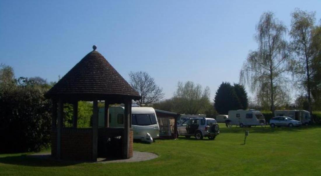 Bridge Villa Camping and Caravan Park — Kemping in Wallingford / England