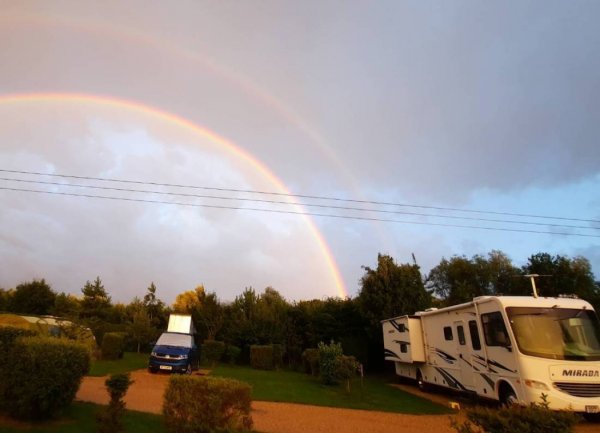 Henlow Lakes & Riverside Ltd