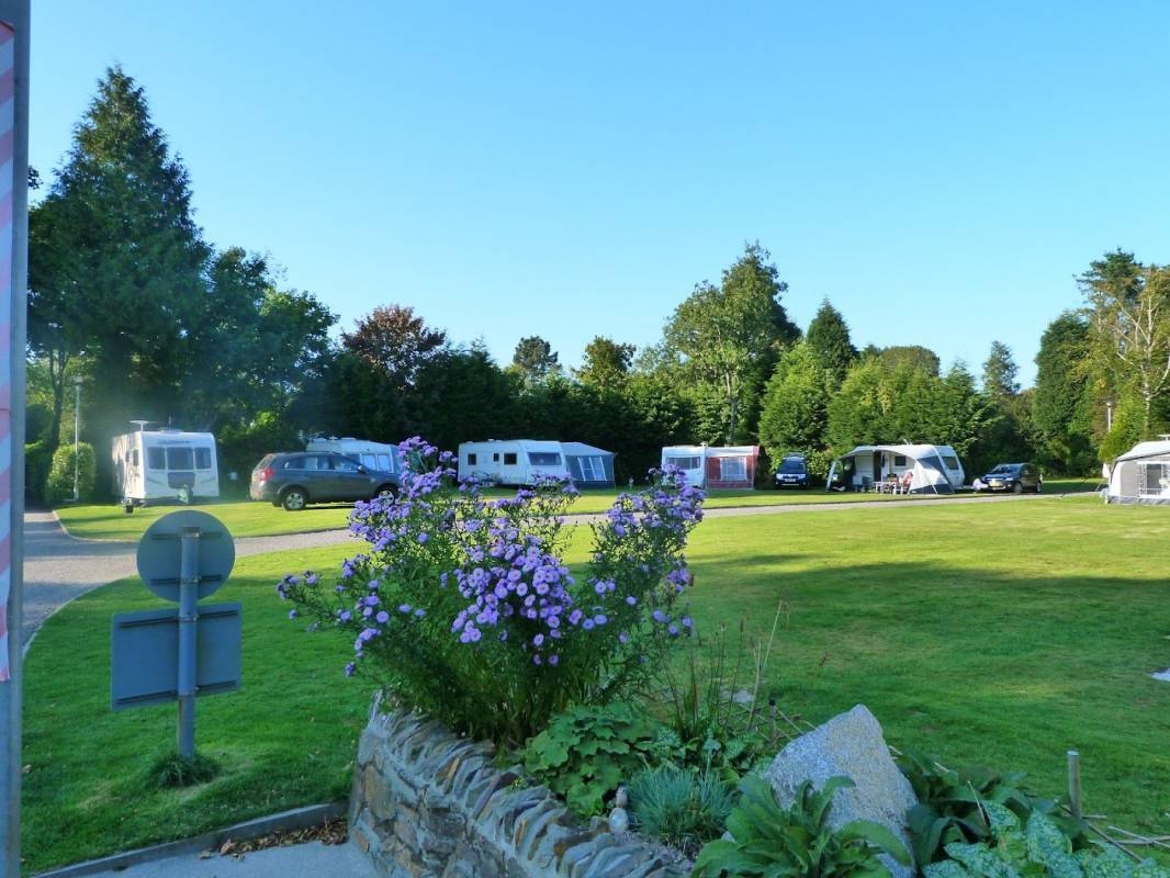 Eden Valley Holiday Park — Camping Site in Lanlivery, Cornwall
