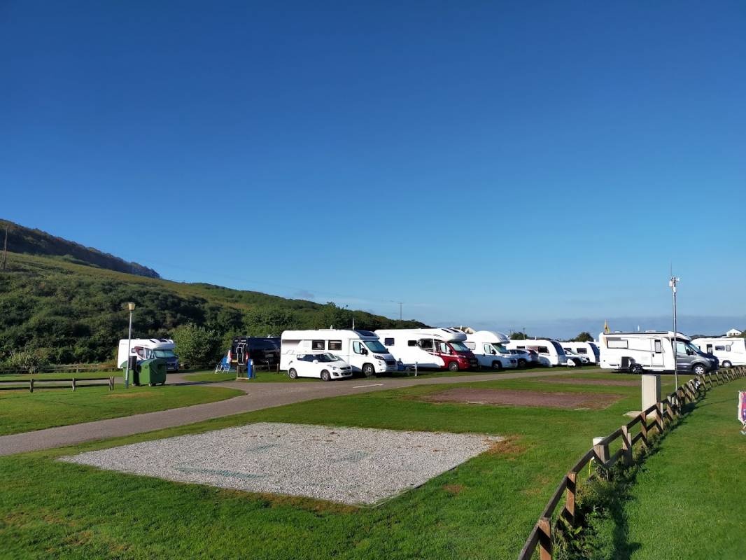 Porth Beach Holiday Park — Camping in 