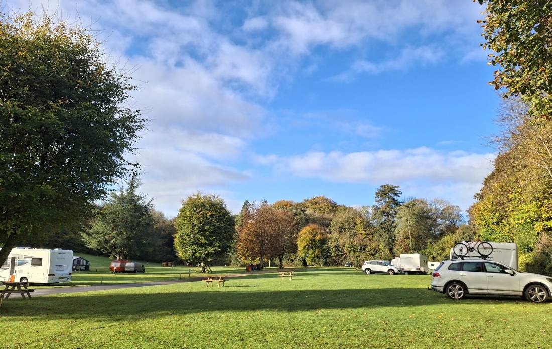 Inside Park — Місце для кемпінгу in Blandford Forum