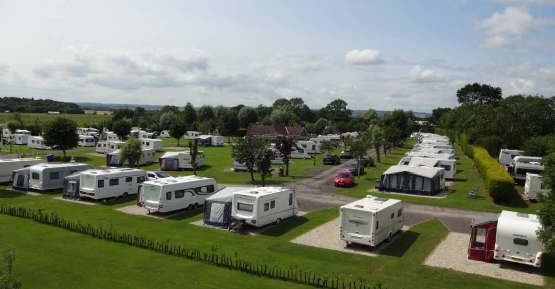 Wombleton Caravan Park — Area da campeggio in Kirkbymoorside / North Yorkshire / England