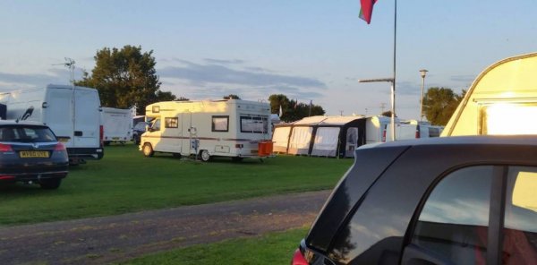 Greenacres Caravan & Camping Site — Photo 2