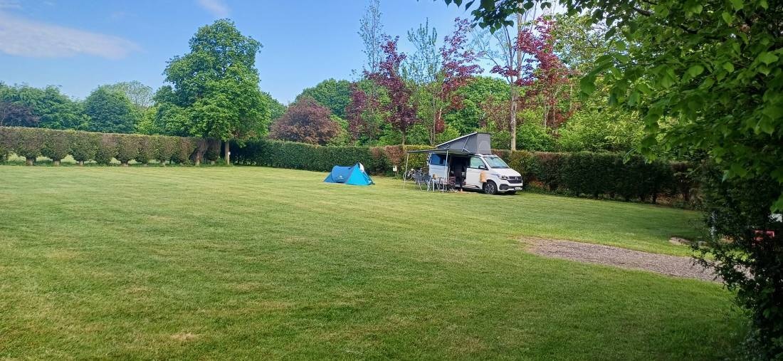 Cobbs Hill Farm Caravan & Camping Park — Cámping in Bexhill-on-Sea