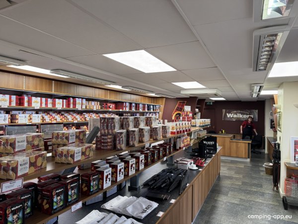 Speyside Gardens Caravan Park — Photo 4