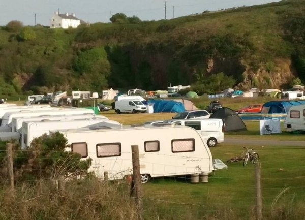 Black Rock Sands Touring and Camping Park — Photo 3