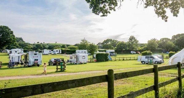 Red Shoot Camping Park — Photo 2