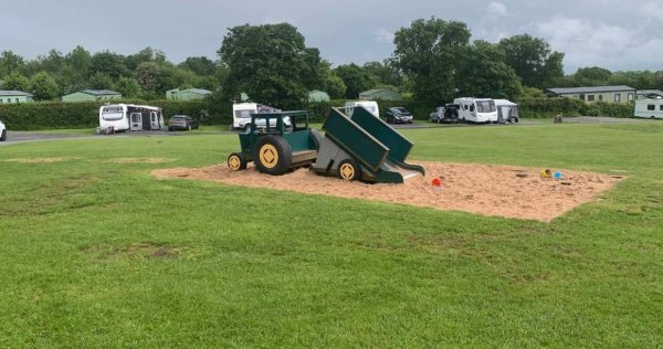 Woodhouse Farm Holiday Park — Photo 2