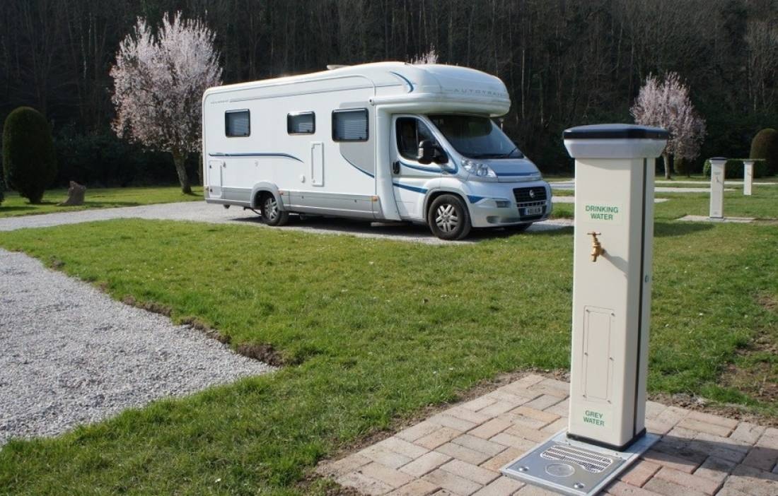 Riverside — Cámping in Plymouth / England