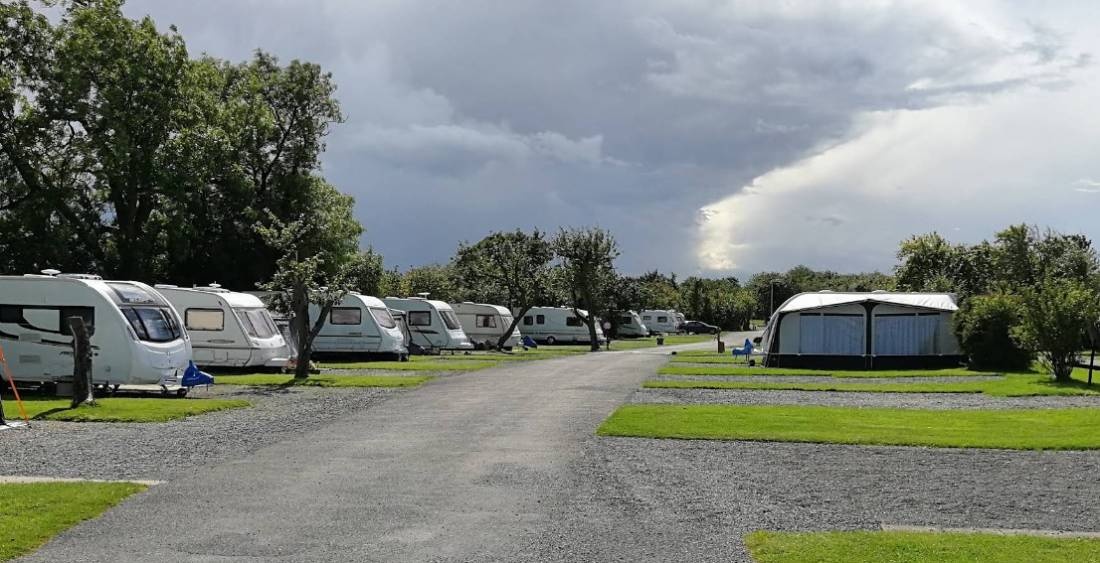 Orchard Park Touring Caravan and Camping — Sítio de acampamento in Tuxford / England
