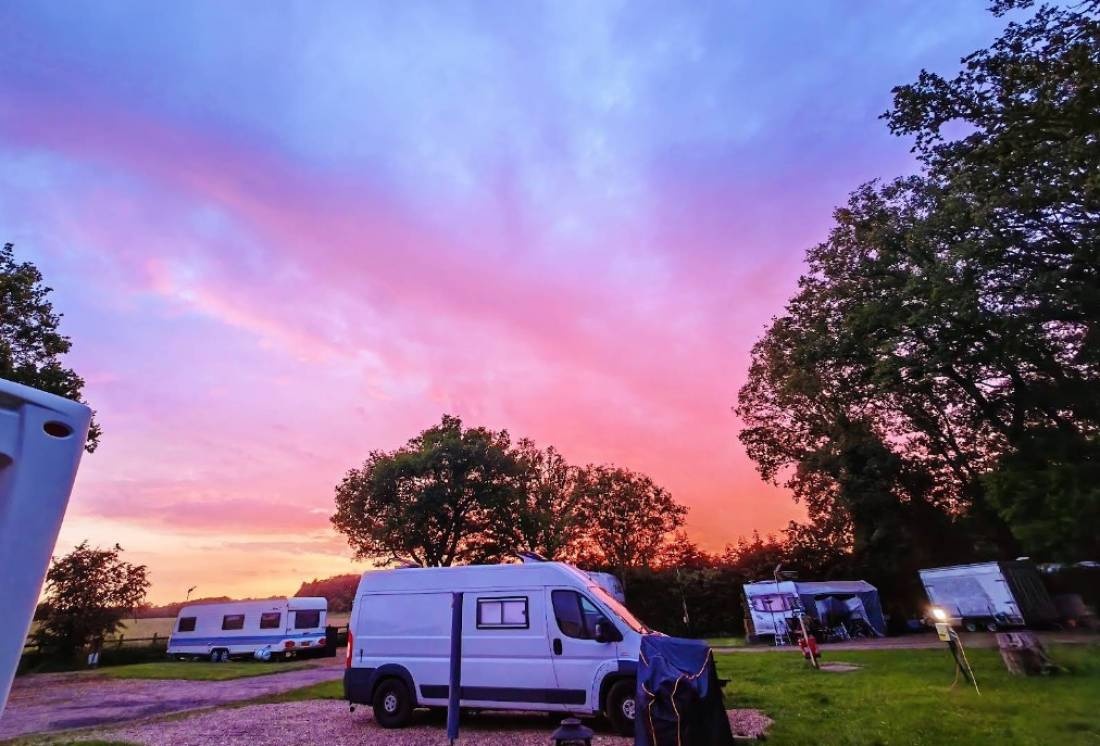 Bright Meadow Caravan Park — Sítio de acampamento in Thurston/Bury St. Edmunds / England