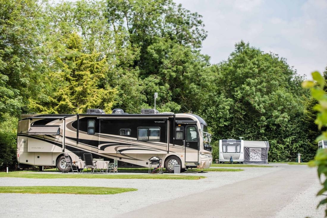 Oxon Hall Touring Park — Area da campeggio in Shrewsbury (Shropshire) / England