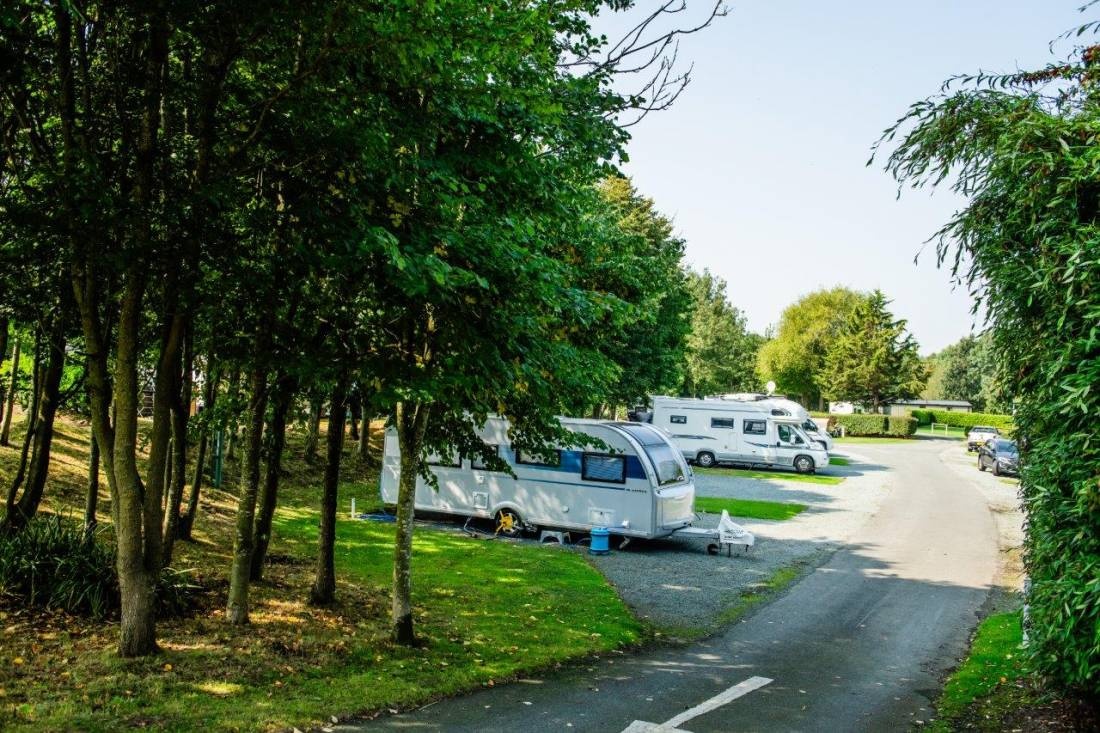 Oxon Hall Touring Park — Area da campeggio in Shrewsbury (Shropshire) / England