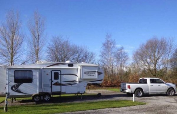 Long Hazel Park - Caravan Park and Campsite — Photo 2