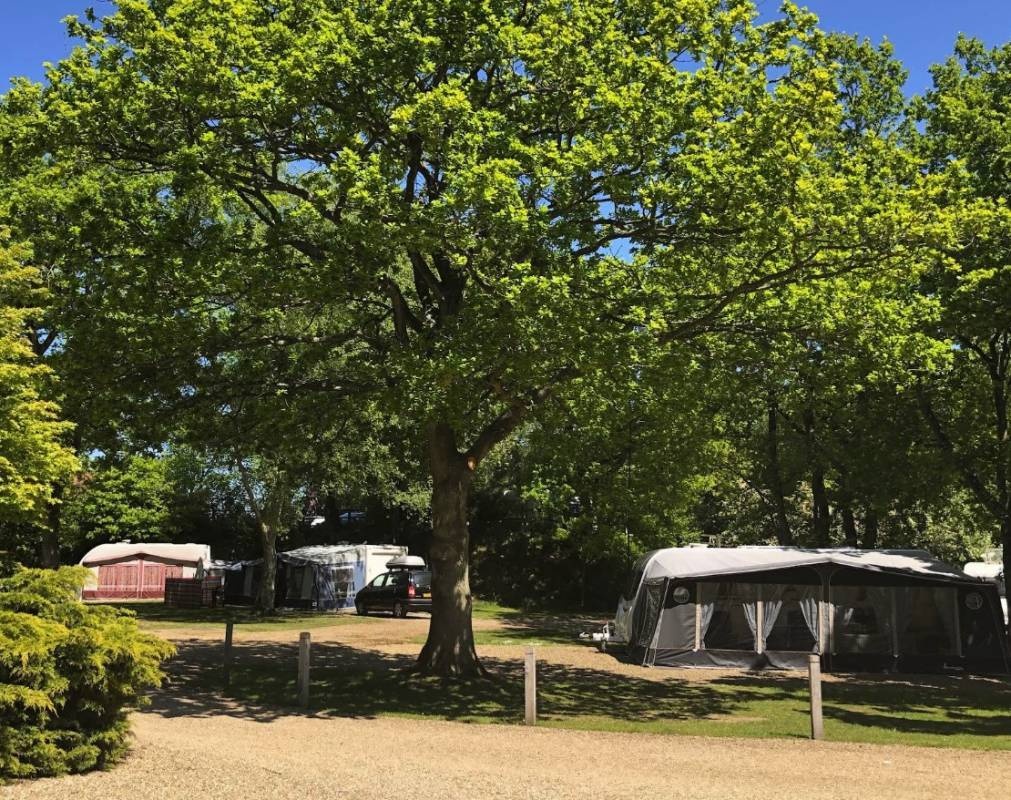 Old Brick Kilns Caravan Park — Sítio de acampamento in Fakenham 