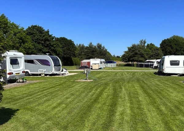 Willow Caravan Park — Photo 2