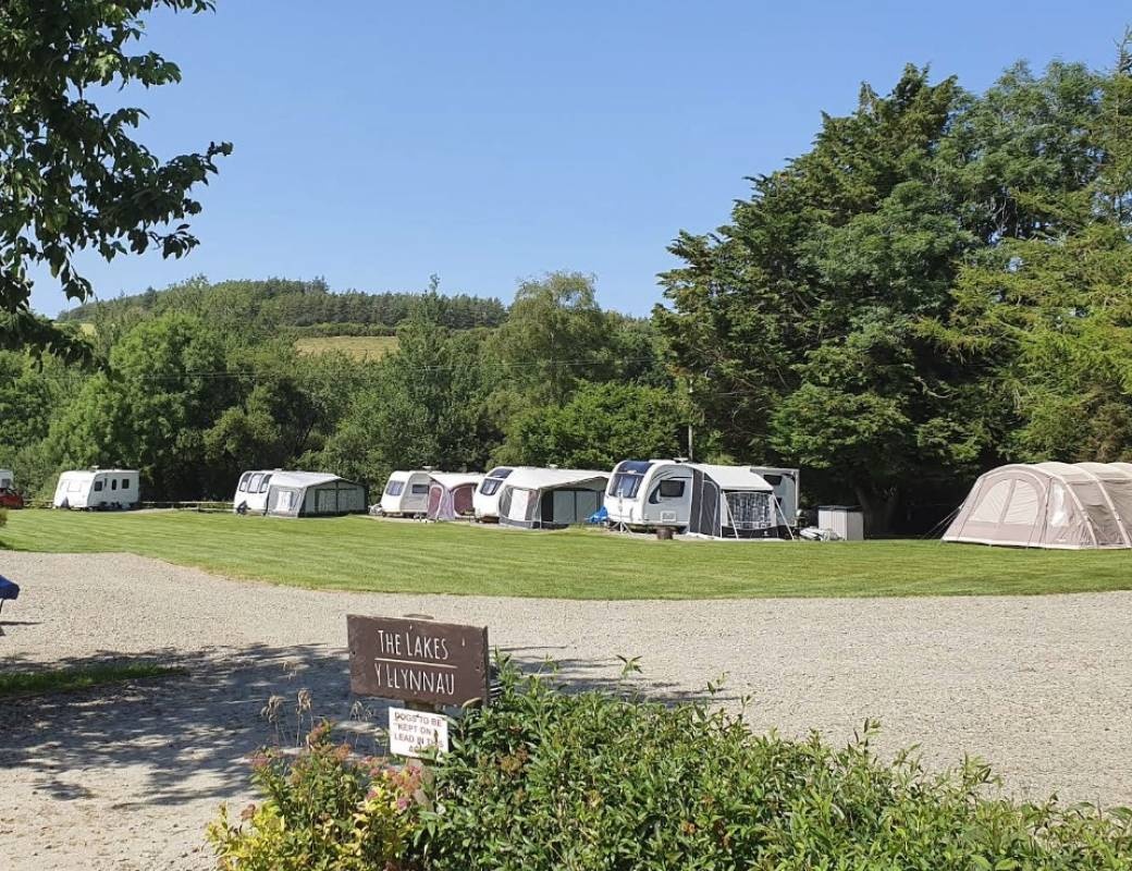 Dolbryn Caravan & Campsite — Місце для кемпінгу in Newcastle Emlyn