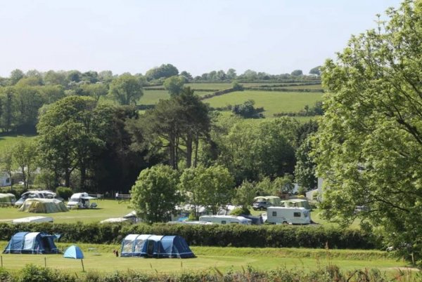 Dolbryn Caravan & Campsite — Photo 3