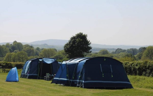 Dolbryn Caravan & Campsite — Photo 4