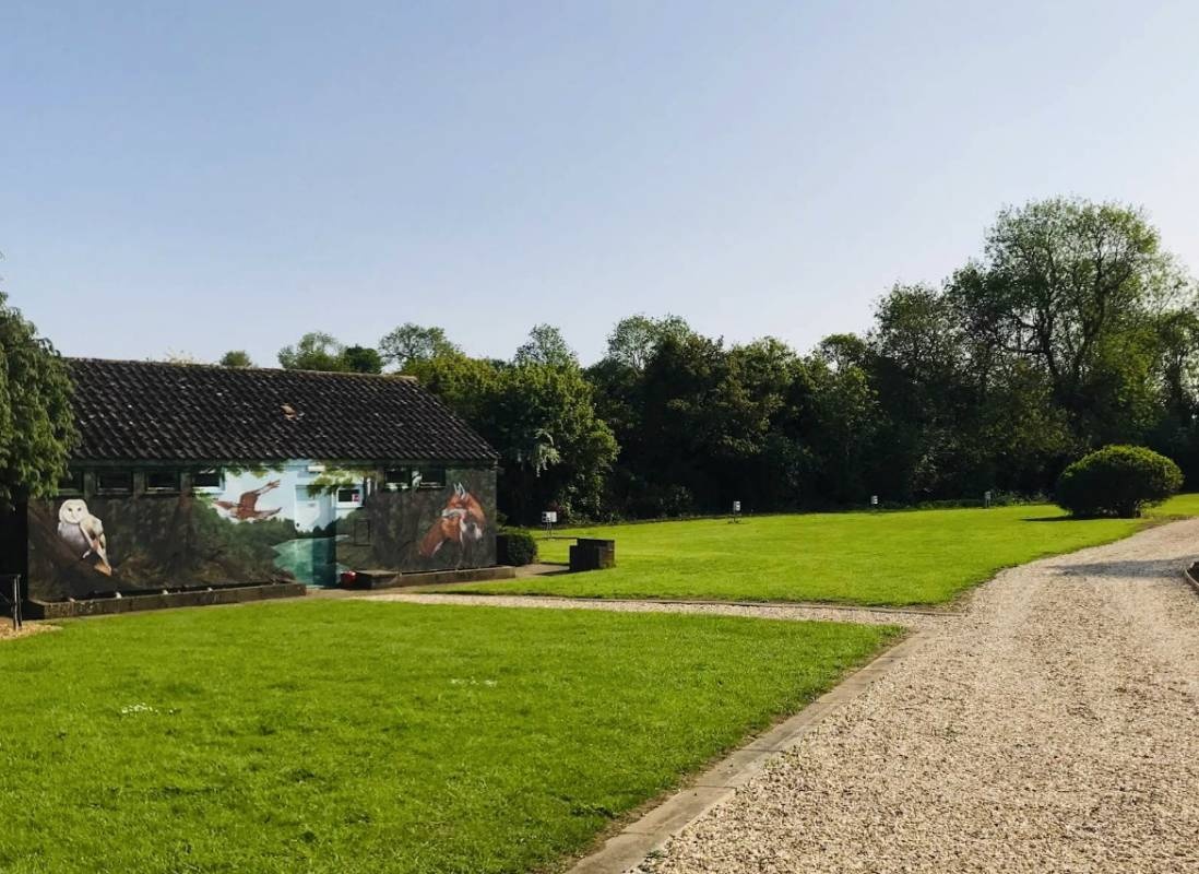 Low Farm Touring & Camping Park — Sítio de acampamento in Folkingham